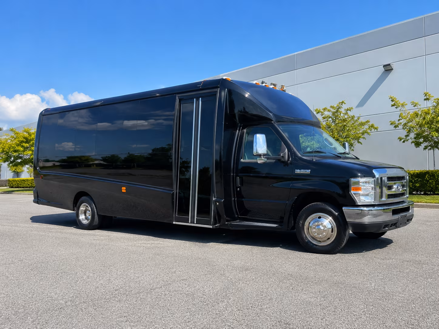 Alafaya Birthday, Sweet 16, & Quinceañera Party Bus Rentals