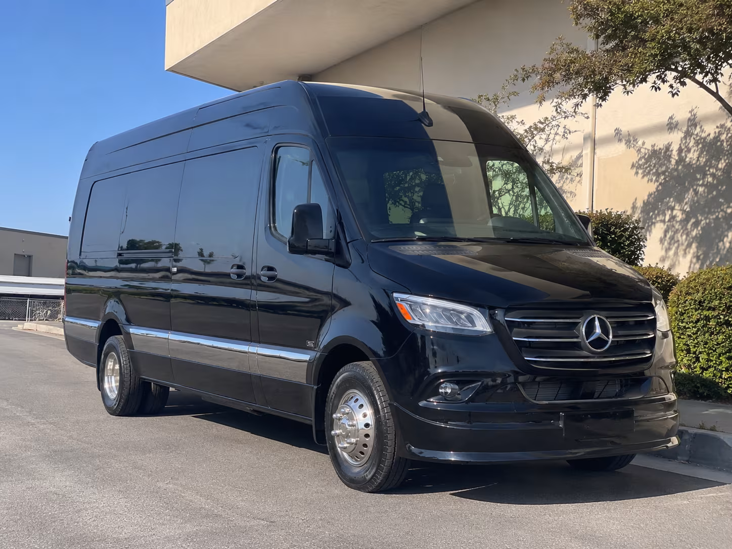 Orlando Corporate Transportation party bus exterior