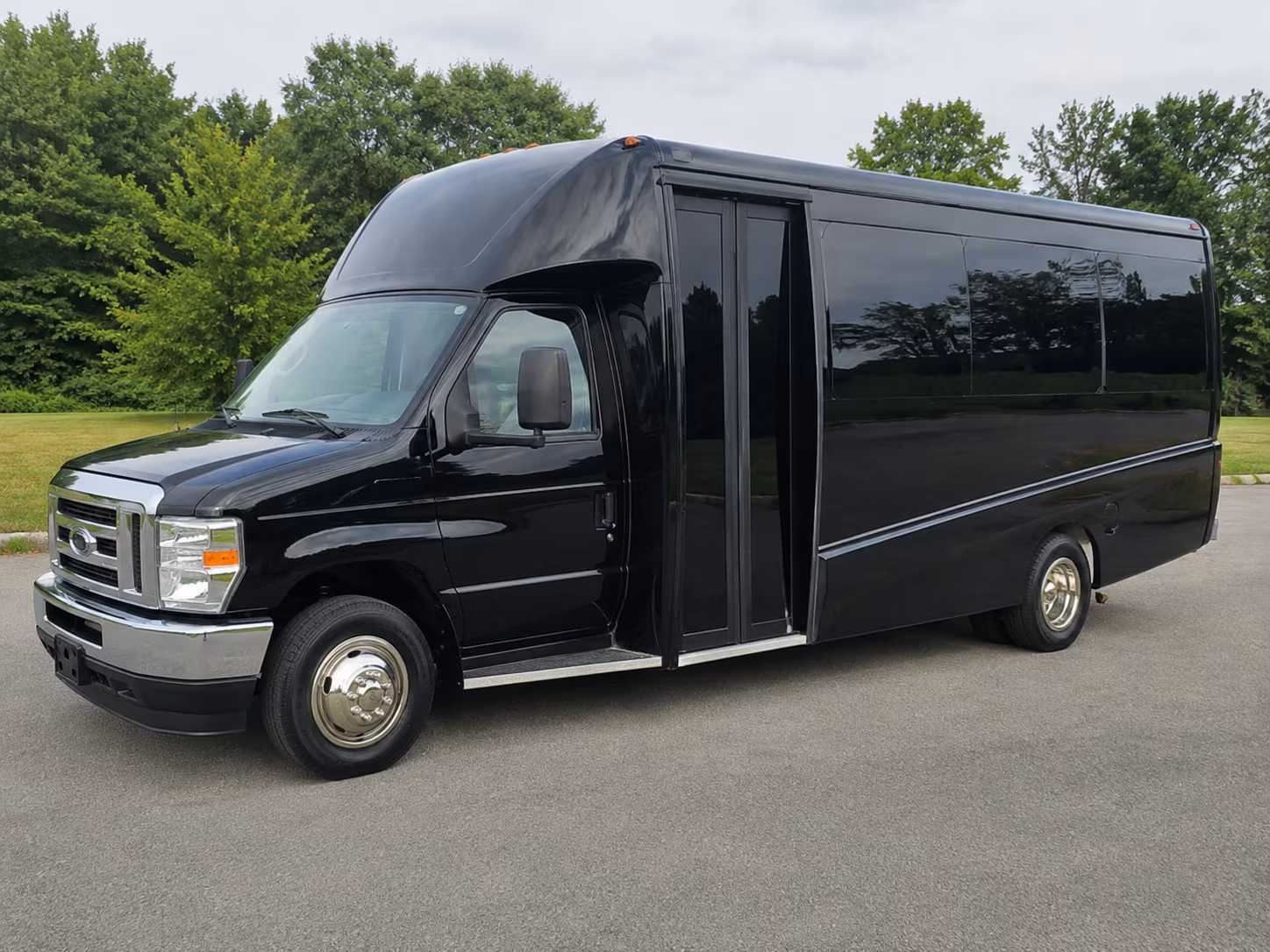 Orlando Corporate Transportation onboard seating